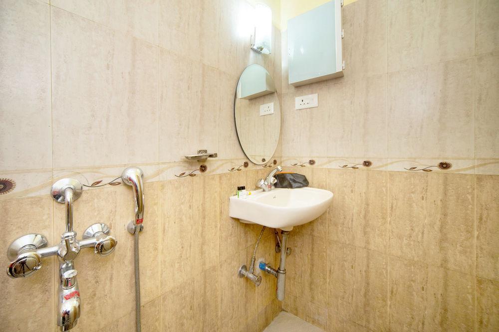 Zo Rooms Gol Park Kolkata Bagian luar foto
