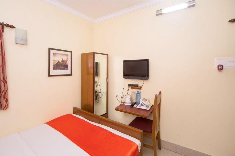 Zo Rooms Gol Park Kolkata Bagian luar foto